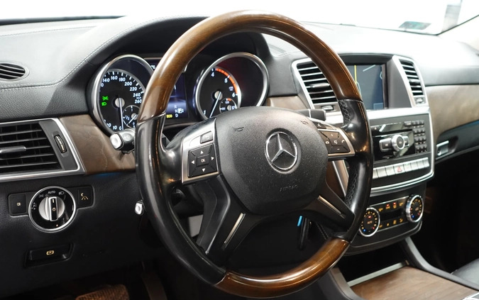 Mercedes-Benz ML cena 141900 przebieg: 152900, rok produkcji 2015 z Tychowo małe 781